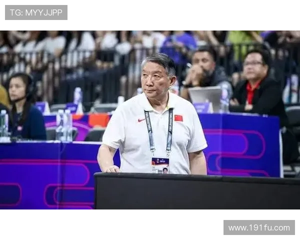 冉珂嘉场均19分11篮板加冕世青赛篮板王 宫鲁鸣应考虑以她为核心打造新阵容